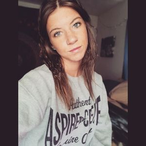 Meet your Posher, Andrea